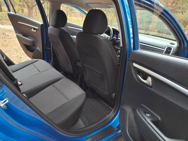 Синий Киа Рио, объемом двигателя 1.6 л и пробегом 20 тыс. км за 14000 $, фото 3 на Automoto.ua
