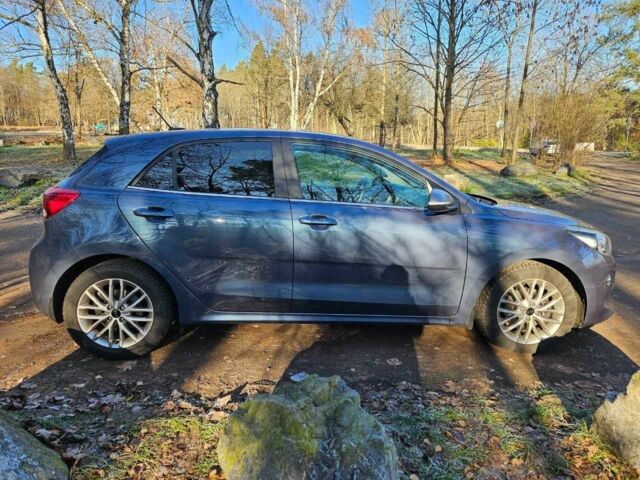 Синий Киа Рио, объемом двигателя 1.4 л и пробегом 95 тыс. км за 12000 $, фото 12 на Automoto.ua