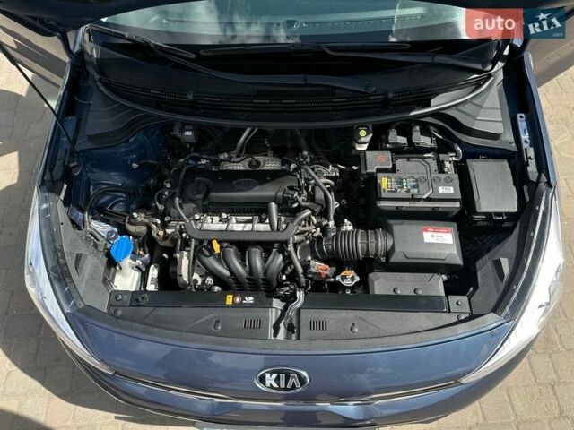 Синий Киа Рио, объемом двигателя 1.37 л и пробегом 62 тыс. км за 13800 $, фото 4 на Automoto.ua