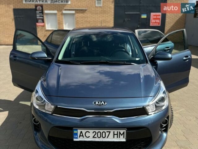 Синий Киа Рио, объемом двигателя 1.37 л и пробегом 62 тыс. км за 13800 $, фото 1 на Automoto.ua