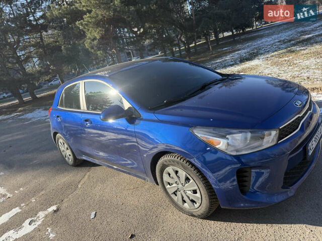 Синий Киа Рио, объемом двигателя 1.59 л и пробегом 86 тыс. км за 18500 $, фото 1 на Automoto.ua