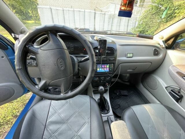 Синій Кіа Ріо, об'ємом двигуна 1.5 л та пробігом 319 тис. км за 3246 $, фото 6 на Automoto.ua