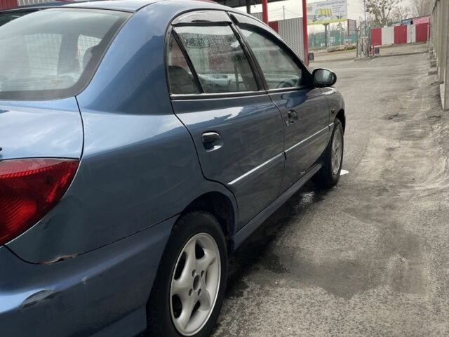 Синій Кіа Ріо, об'ємом двигуна 1.3 л та пробігом 240 тис. км за 2200 $, фото 3 на Automoto.ua