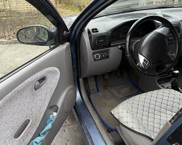 Синій Кіа Ріо, об'ємом двигуна 1.3 л та пробігом 296 тис. км за 2990 $, фото 4 на Automoto.ua