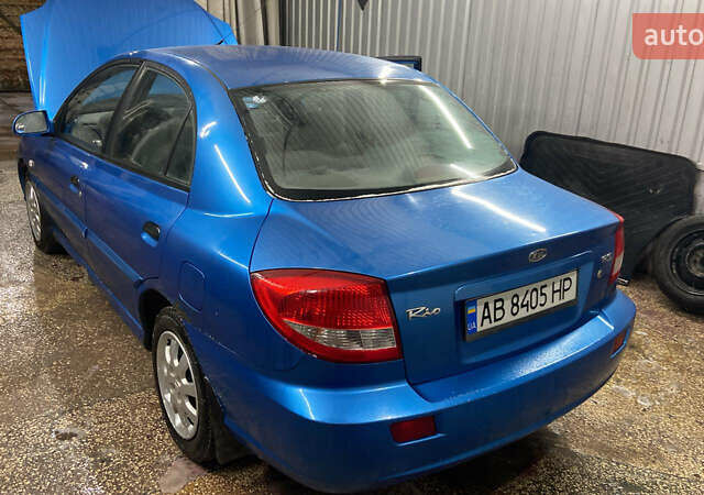 Синий Киа Рио, объемом двигателя 1.34 л и пробегом 238 тыс. км за 2650 $, фото 4 на Automoto.ua