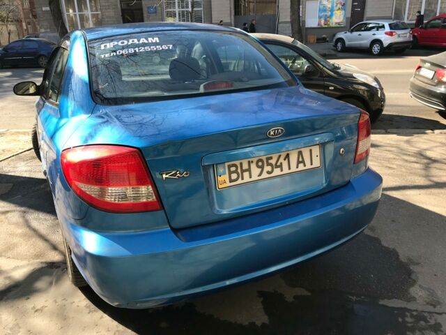 Синий Киа Рио, объемом двигателя 1.6 л и пробегом 168 тыс. км за 4000 $, фото 2 на Automoto.ua
