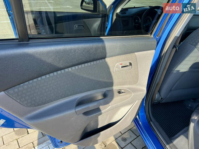 Синій Кіа Ріо, об'ємом двигуна 1.4 л та пробігом 121 тис. км за 5600 $, фото 35 на Automoto.ua
