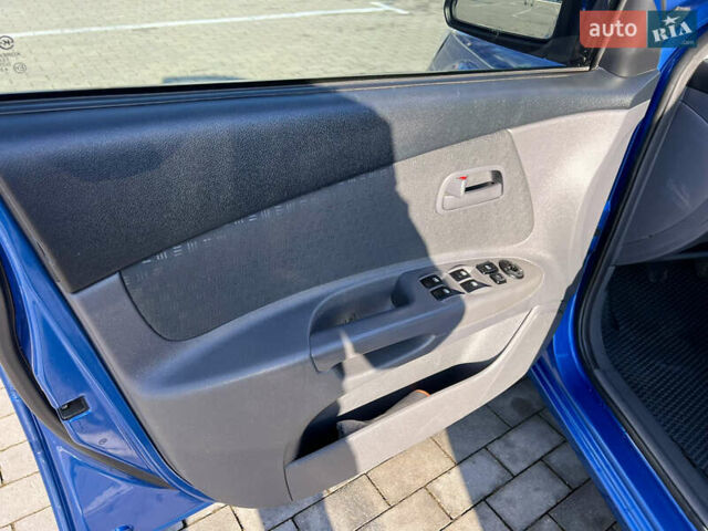Синій Кіа Ріо, об'ємом двигуна 1.4 л та пробігом 121 тис. км за 5600 $, фото 33 на Automoto.ua