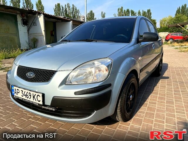 Синий Киа Рио, объемом двигателя 1.4 л и пробегом 261 тыс. км за 4899 $, фото 1 на Automoto.ua
