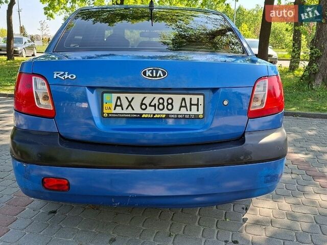 Синій Кіа Ріо, об'ємом двигуна 1.3 л та пробігом 190 тис. км за 2900 $, фото 6 на Automoto.ua