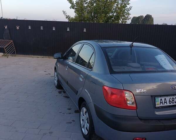 Синий Киа Рио, объемом двигателя 1.4 л и пробегом 176 тыс. км за 5250 $, фото 13 на Automoto.ua