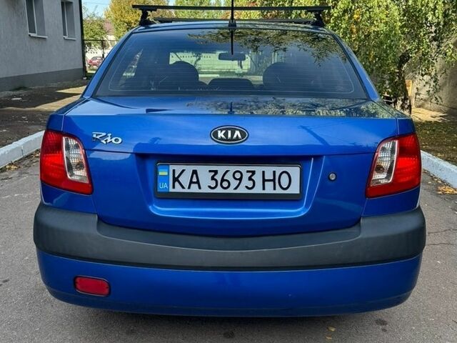Синій Кіа Ріо, об'ємом двигуна 1.4 л та пробігом 280 тис. км за 3000 $, фото 11 на Automoto.ua