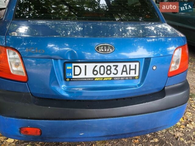 Синій Кіа Ріо, об'ємом двигуна 1.4 л та пробігом 200 тис. км за 2800 $, фото 5 на Automoto.ua