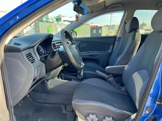 Синий Киа Рио, объемом двигателя 1.4 л и пробегом 121 тыс. км за 5200 $, фото 19 на Automoto.ua