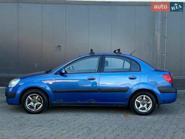 Синий Киа Рио, объемом двигателя 1.4 л и пробегом 279 тыс. км за 3300 $, фото 6 на Automoto.ua