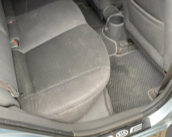 Синий Киа Рио, объемом двигателя 1.4 л и пробегом 161 тыс. км за 4600 $, фото 20 на Automoto.ua