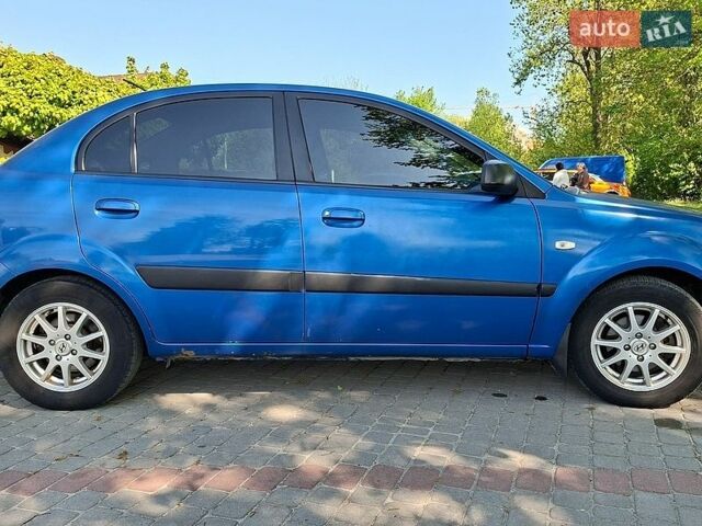 Синій Кіа Ріо, об'ємом двигуна 1.3 л та пробігом 190 тис. км за 2900 $, фото 4 на Automoto.ua