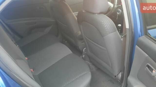 Синий Киа Рио, объемом двигателя 1.4 л и пробегом 122 тыс. км за 4500 $, фото 7 на Automoto.ua