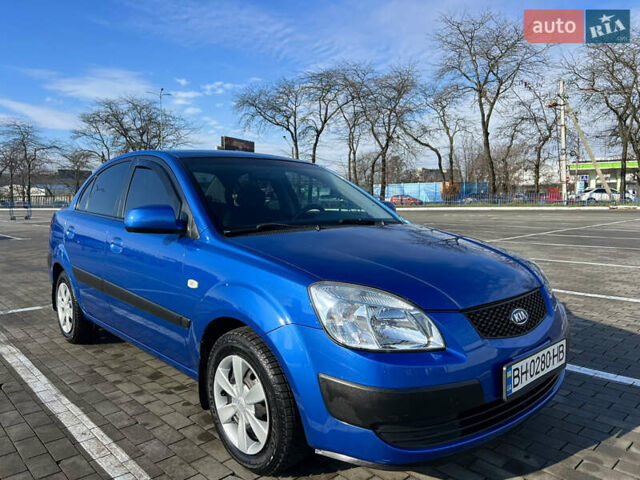 Синій Кіа Ріо, об'ємом двигуна 1.4 л та пробігом 121 тис. км за 5600 $, фото 4 на Automoto.ua