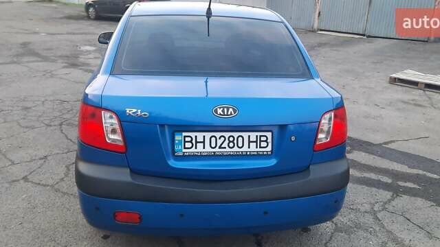Синий Киа Рио, объемом двигателя 1.4 л и пробегом 122 тыс. км за 4500 $, фото 3 на Automoto.ua