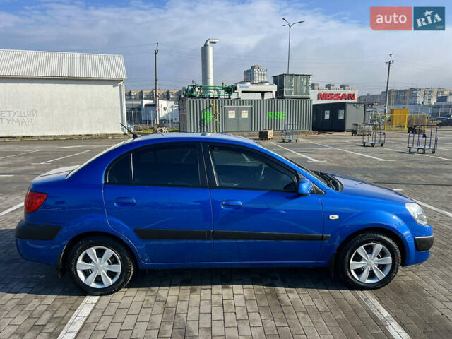 Синій Кіа Ріо, об'ємом двигуна 1.4 л та пробігом 121 тис. км за 5600 $, фото 7 на Automoto.ua