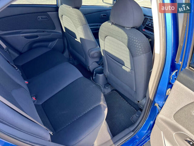 Синій Кіа Ріо, об'ємом двигуна 1.4 л та пробігом 121 тис. км за 5600 $, фото 38 на Automoto.ua