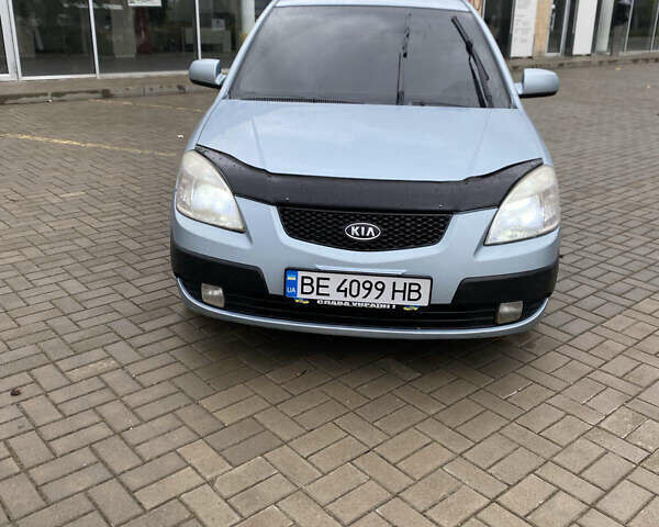 Синий Киа Рио, объемом двигателя 1.4 л и пробегом 161 тыс. км за 4600 $, фото 1 на Automoto.ua