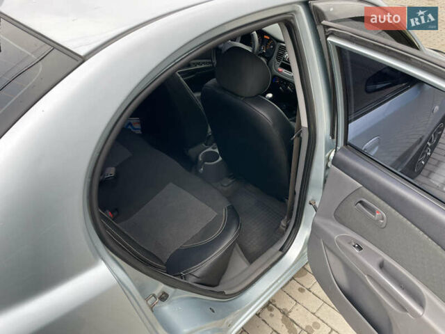 Синий Киа Рио, объемом двигателя 1.4 л и пробегом 176 тыс. км за 4600 $, фото 12 на Automoto.ua