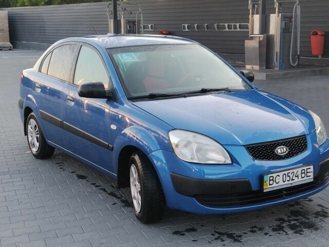 Синій Кіа Ріо, об'ємом двигуна 0 л та пробігом 350 тис. км за 3450 $, фото 5 на Automoto.ua