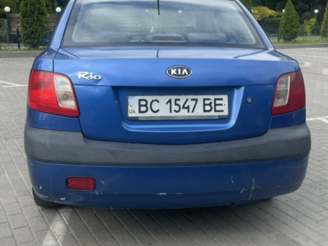 Синій Кіа Ріо, об'ємом двигуна 1.4 л та пробігом 495 тис. км за 3000 $, фото 4 на Automoto.ua