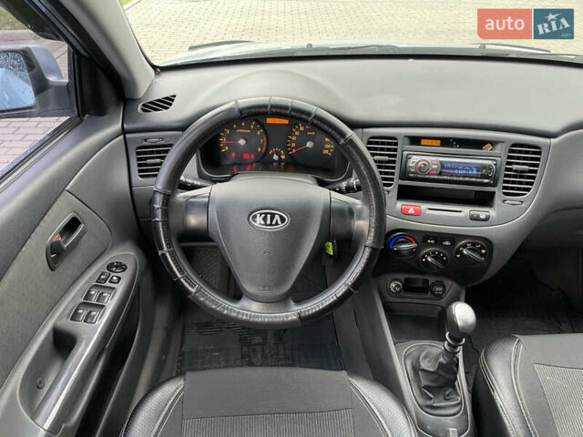 Синий Киа Рио, объемом двигателя 1.4 л и пробегом 176 тыс. км за 4700 $, фото 18 на Automoto.ua