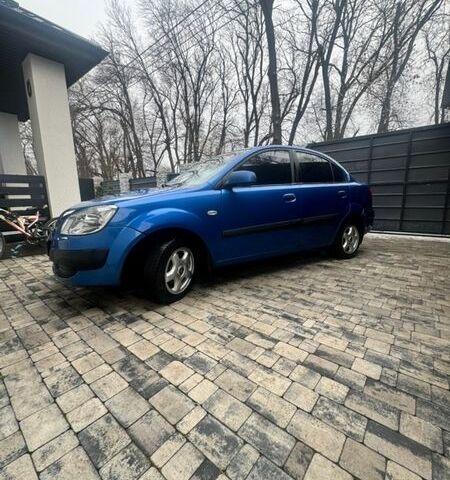 Синий Киа Рио, объемом двигателя 1.4 л и пробегом 257 тыс. км за 4100 $, фото 2 на Automoto.ua