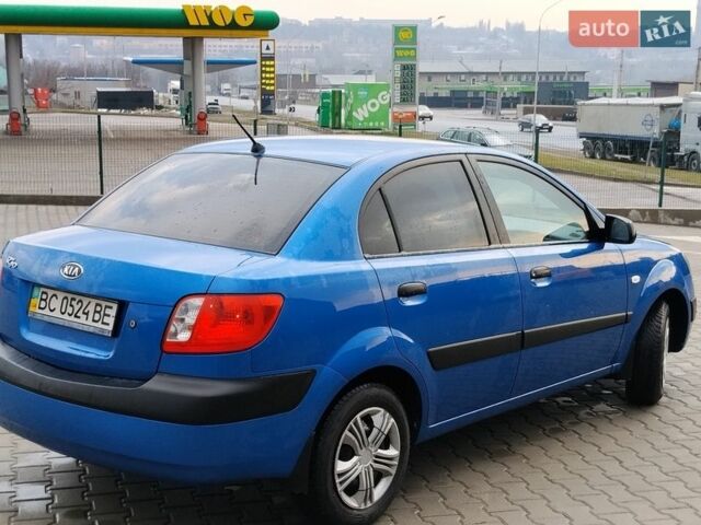 Синий Киа Рио, объемом двигателя 1.4 л и пробегом 310 тыс. км за 3450 $, фото 4 на Automoto.ua
