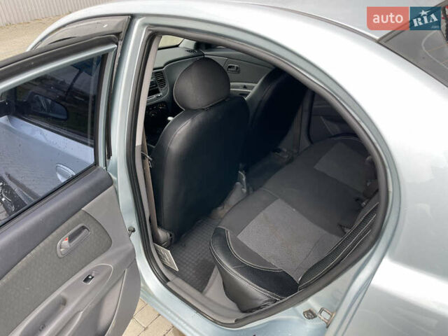 Синий Киа Рио, объемом двигателя 1.4 л и пробегом 176 тыс. км за 4600 $, фото 10 на Automoto.ua