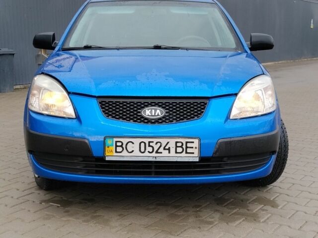Синій Кіа Ріо, об'ємом двигуна 0 л та пробігом 310 тис. км за 3900 $, фото 2 на Automoto.ua