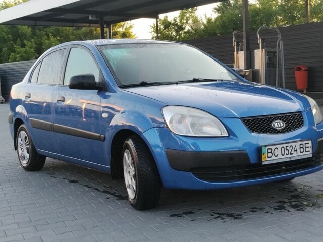 Синій Кіа Ріо, об'ємом двигуна 0 л та пробігом 350 тис. км за 3450 $, фото 4 на Automoto.ua