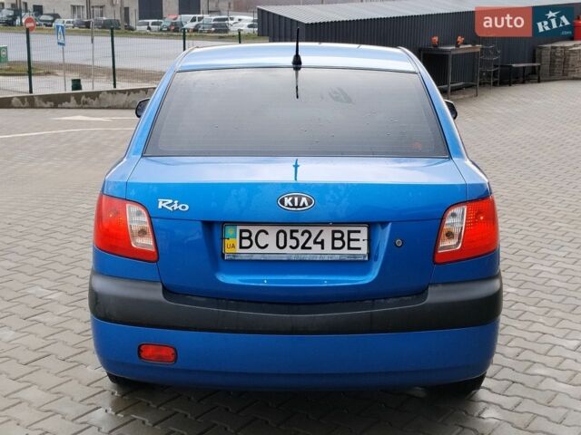 Синий Киа Рио, объемом двигателя 1.4 л и пробегом 310 тыс. км за 3450 $, фото 3 на Automoto.ua