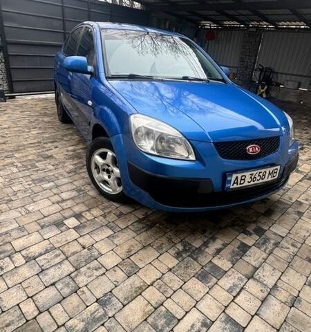 Синий Киа Рио, объемом двигателя 1.4 л и пробегом 257 тыс. км за 4100 $, фото 1 на Automoto.ua