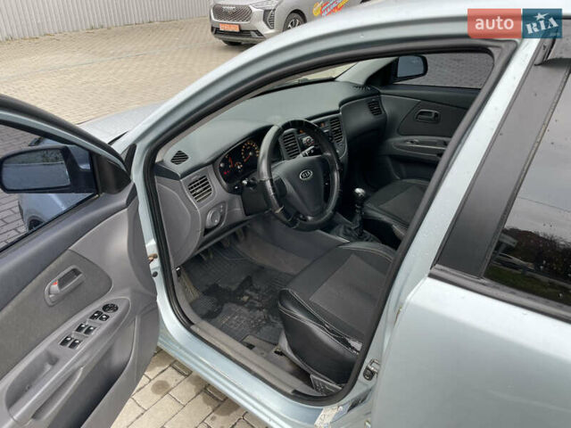 Синий Киа Рио, объемом двигателя 1.4 л и пробегом 176 тыс. км за 4700 $, фото 8 на Automoto.ua