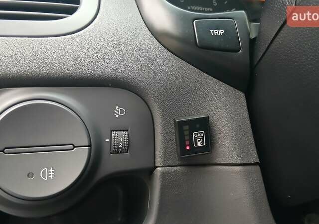 Синий Киа Рио, объемом двигателя 1.4 л и пробегом 159 тыс. км за 5800 $, фото 13 на Automoto.ua