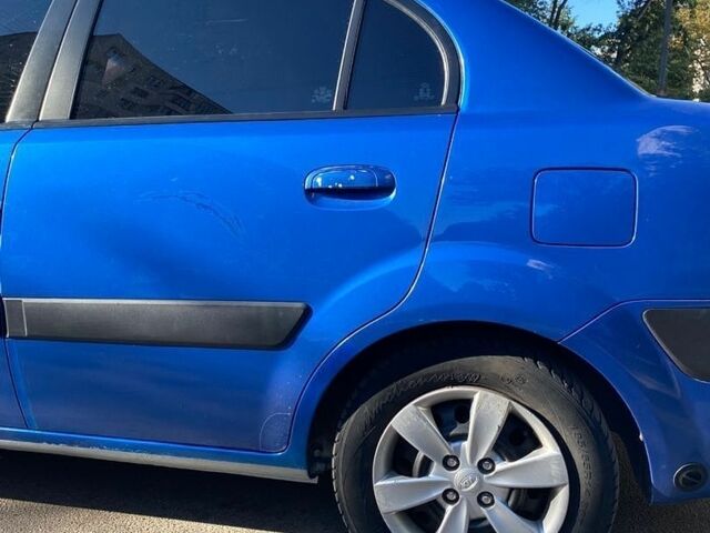 Синий Киа Рио, объемом двигателя 1.4 л и пробегом 258 тыс. км за 3500 $, фото 9 на Automoto.ua