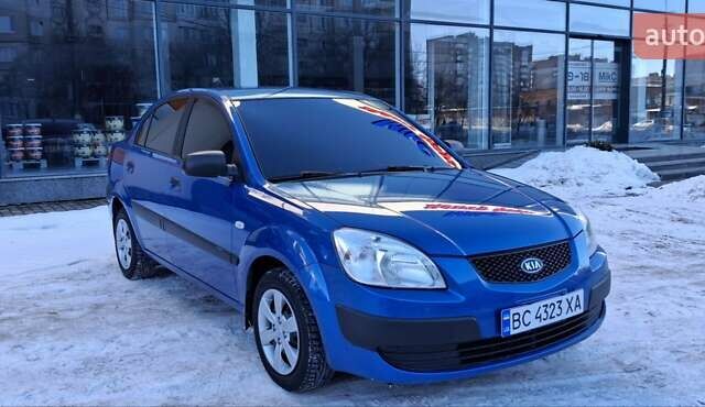 Синій Кіа Ріо, об'ємом двигуна 1.4 л та пробігом 177 тис. км за 4200 $, фото 2 на Automoto.ua