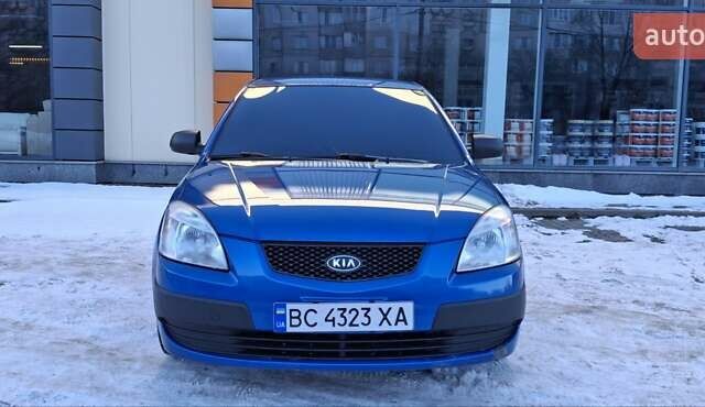 Синій Кіа Ріо, об'ємом двигуна 1.4 л та пробігом 177 тис. км за 4200 $, фото 1 на Automoto.ua