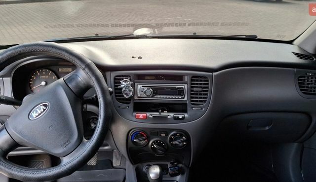 Синий Киа Рио, объемом двигателя 1.4 л и пробегом 179 тыс. км за 3900 $, фото 9 на Automoto.ua