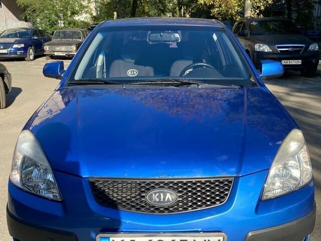Синий Киа Рио, объемом двигателя 1.4 л и пробегом 258 тыс. км за 3500 $, фото 5 на Automoto.ua