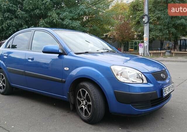 Синий Киа Рио, объемом двигателя 1.4 л и пробегом 159 тыс. км за 5700 $, фото 2 на Automoto.ua