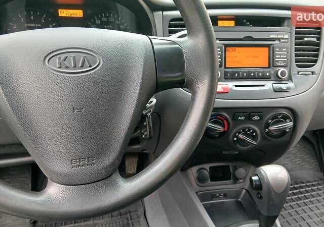 Синий Киа Рио, объемом двигателя 1.4 л и пробегом 159 тыс. км за 5700 $, фото 9 на Automoto.ua