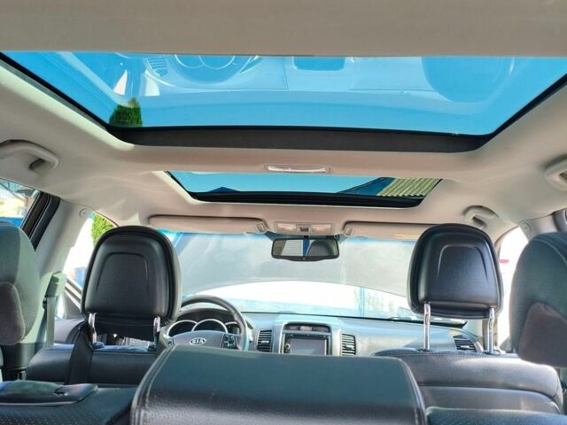 Синий Киа Рио, объемом двигателя 1.4 л и пробегом 94 тыс. км за 5300 $, фото 4 на Automoto.ua