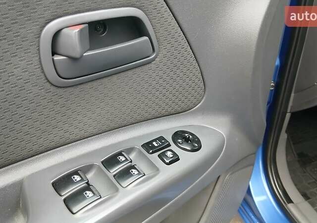 Синий Киа Рио, объемом двигателя 1.4 л и пробегом 159 тыс. км за 5800 $, фото 12 на Automoto.ua