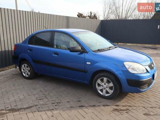 Синий Киа Рио, объемом двигателя 1.4 л и пробегом 171 тыс. км за 3500 $, фото 1 на Automoto.ua